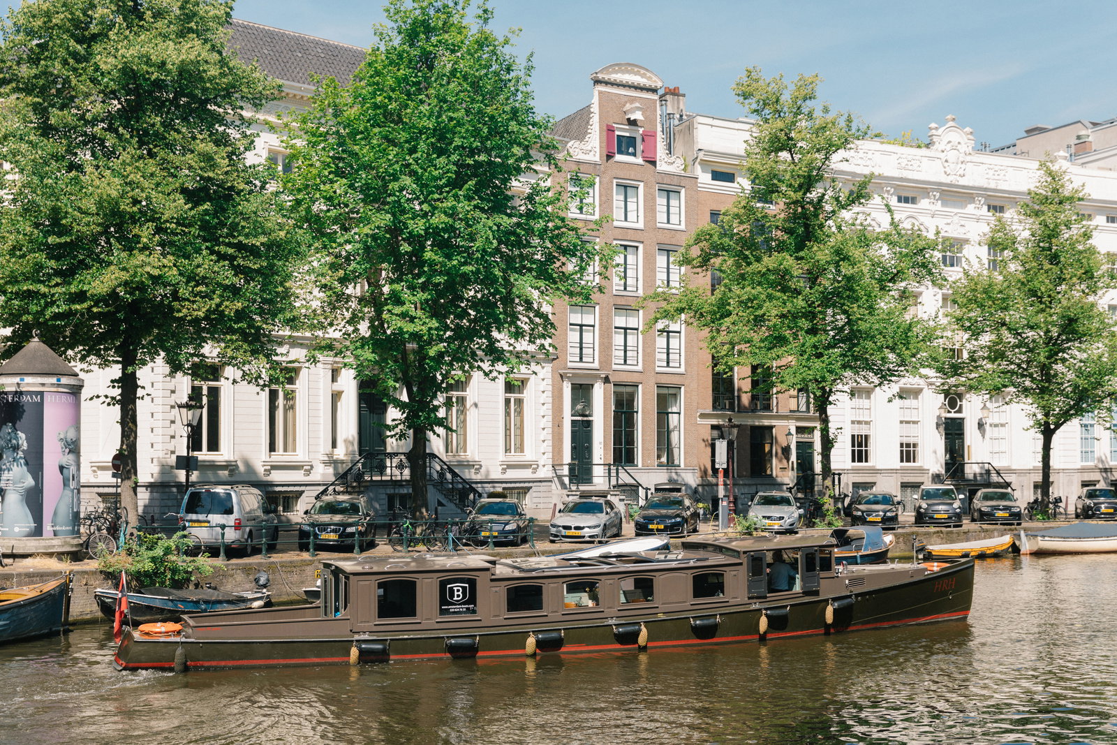 Hire a boat with skipper in Amsterdam for 15 to 40 people