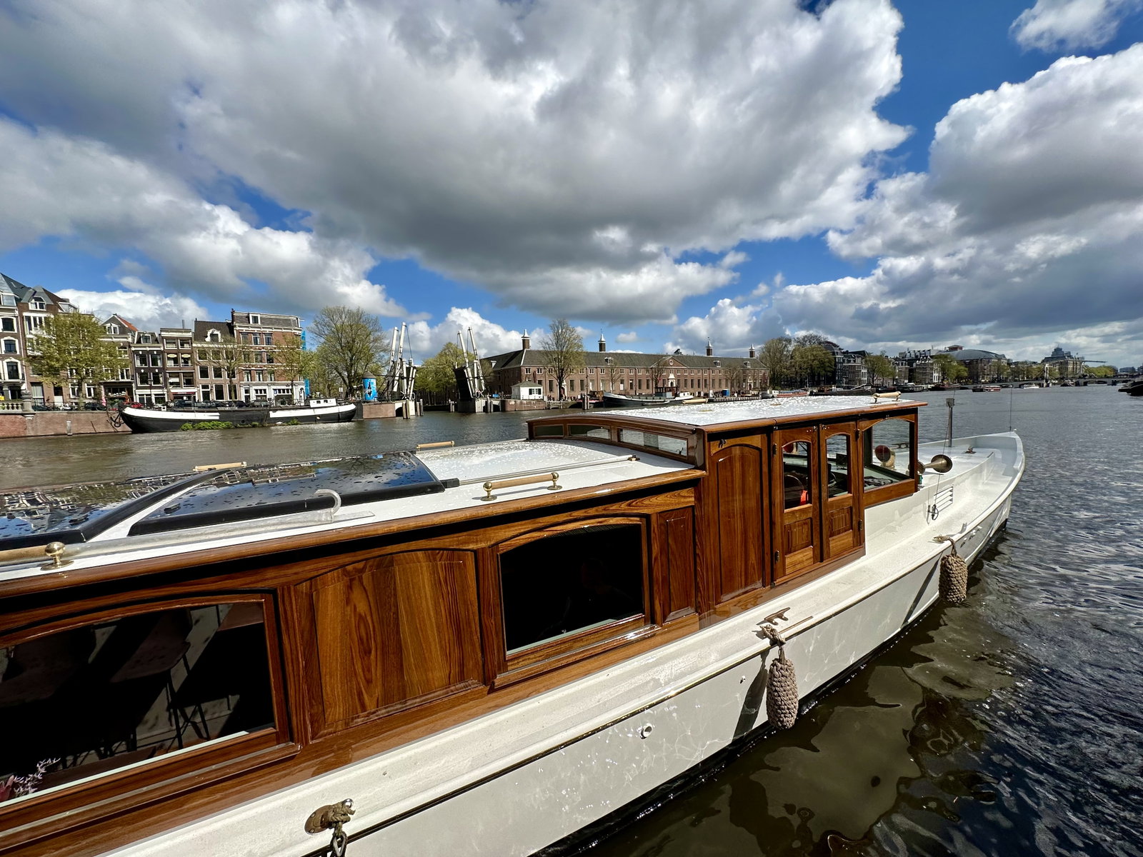 What does a summer corporate event in Amsterdam cost?